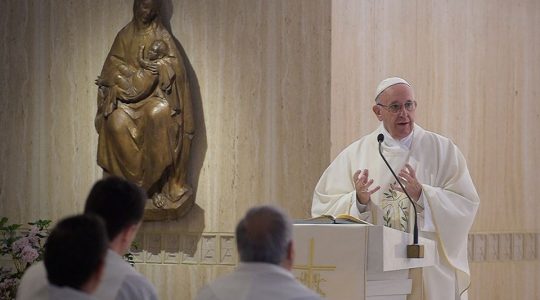 Papież na Mszy w poniedziałek o drodze wiary