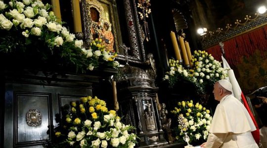 Franciszek podarował Pani Jasnogórskiej złotą różę