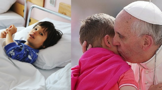 Papież z cierpiącymi dziećmi...