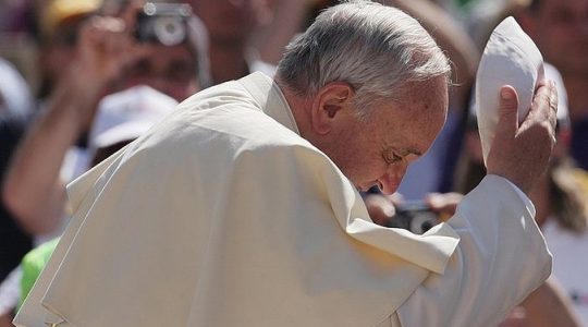Pierwsza rzecz, którą zrobił papież po powrocie z rekolekcji(Vatican Service News - 11.03.2017)