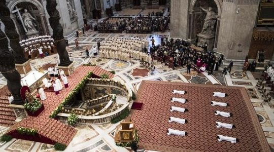 Kapłaństwo to służba a nie droga do kariery ( Vatican Service News -07.05.2017)