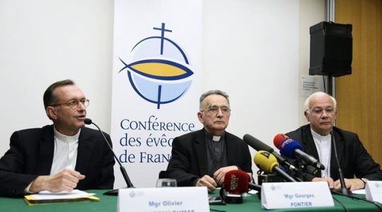 Protest Episkopatu Francji przeciw nieetycznym praktykom(Vatican Service News - 07.07.2017)