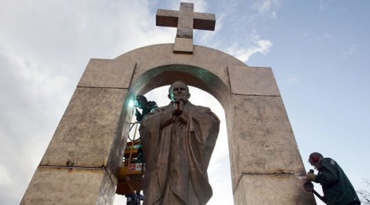 Propozycja polskiego rządu w sprawie pomnika świętego Jana Pawła II
