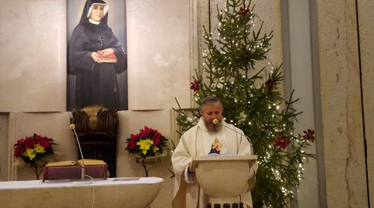 La Santa Messa nel santuario della Divina Misericordia a Cracovia  (02.01.2018)