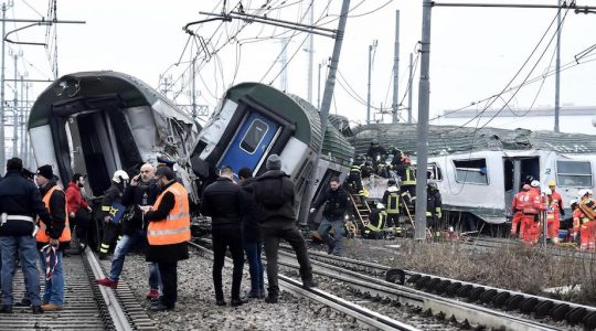Groźny wypadek kolejowy w Italii. Wielu rannych i ofiary śmiertelne ( Vatican Service News - 25.01.2018)