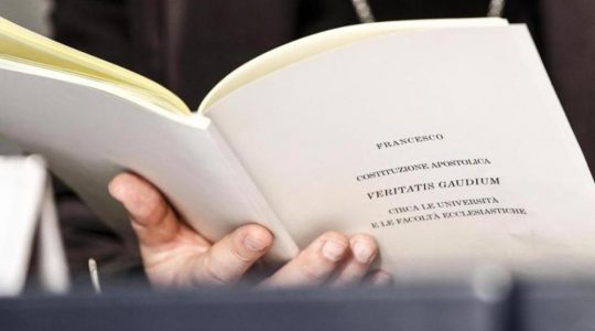 Nowelizacja  konstytucji apostolskiej (Vatican Service News - 30.01.2018)