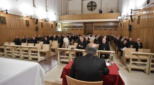 Pierwszy dzień papieskich rekolekcji (Vatican Service News - 19.02.2018)