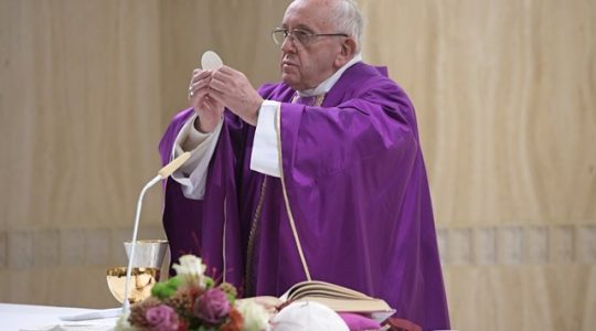 Kościół to nie teatr a wiara to nie spektakl(Vatican Service News - 05.03.2018)