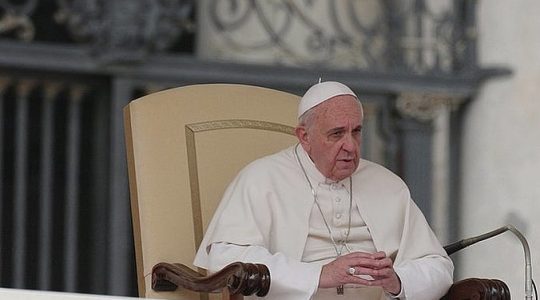 Papież wyraża solidarność z ofiarami trzęsienia ziemi w Indonezji(Vatican Service News - 01.10.2018)