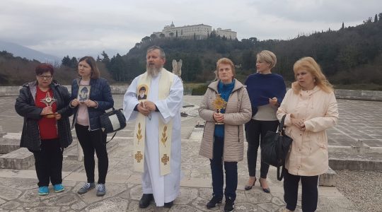 Dziś modlitwa na Monte Cassino, jutro w Pietrelcinie    (5.03.2019)