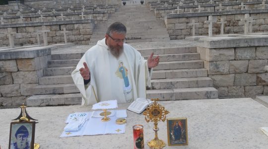Przedstawiciele Domów Modlitwy Świętego Charbela na Monte Cassino (11.11.2019)